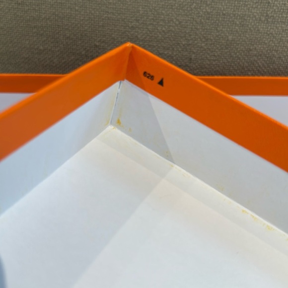 Hermes storage sneakers shoes box. - Picture 11 of 12